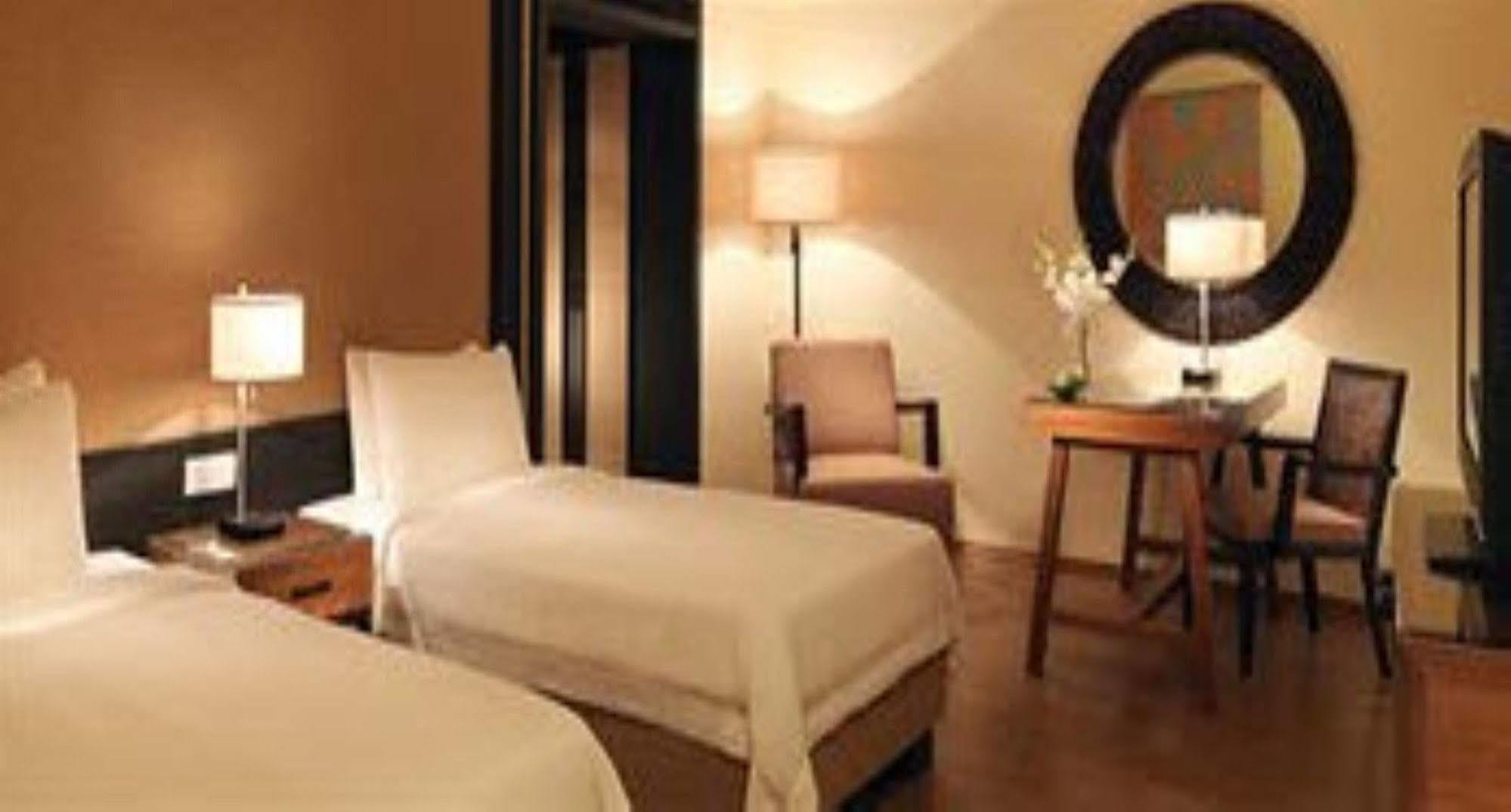 关丹凯悦酒店 外观 照片 A room at the hotel